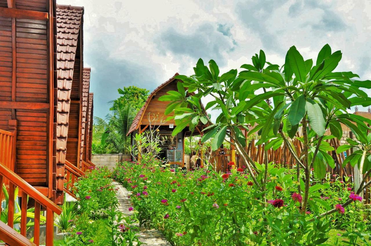 The Peace Arta Bungalow Batununggul Ngoại thất bức ảnh